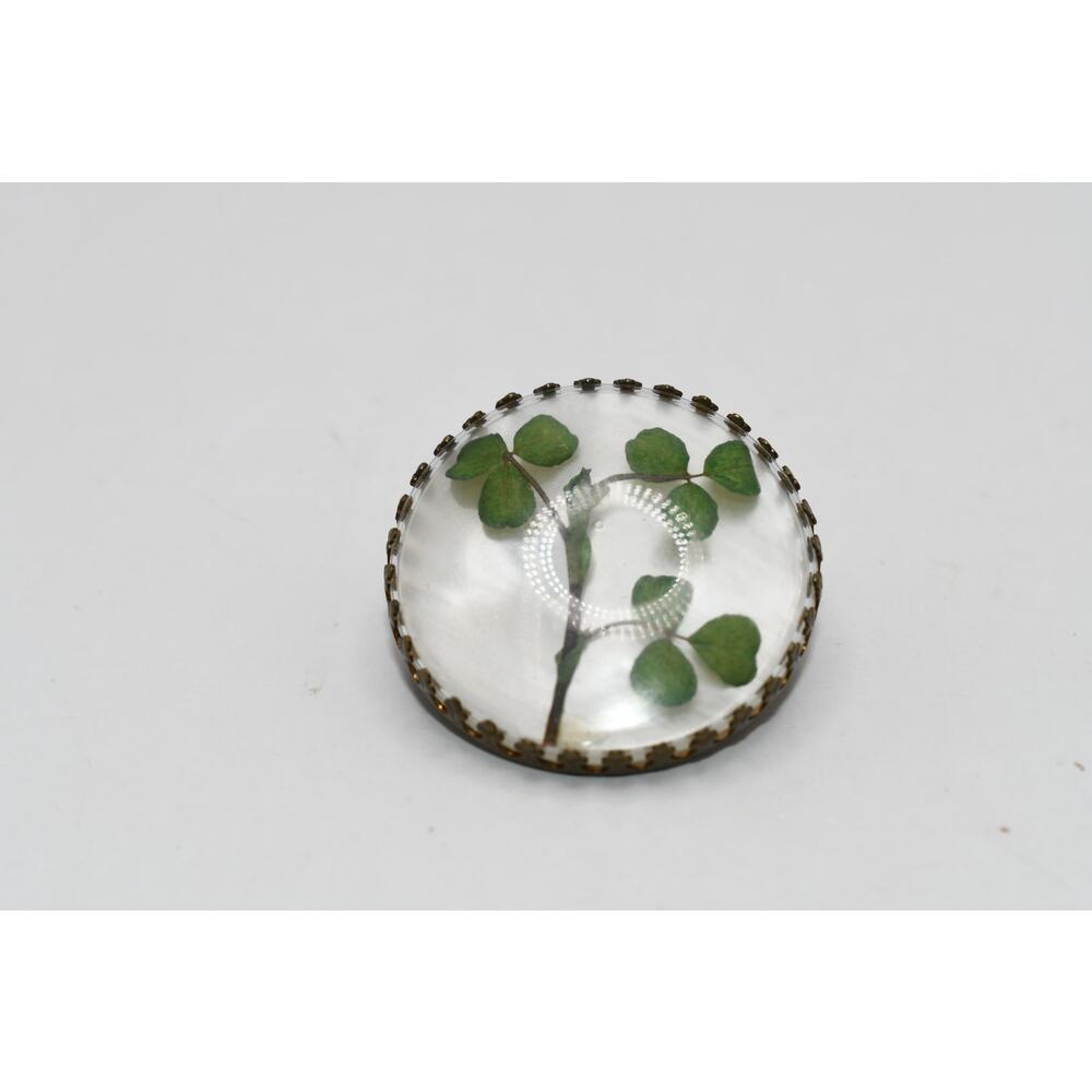 Vintage 1950s Three Leaf Clover Brooch Lucite Dome Pin - Picture 2 of 10